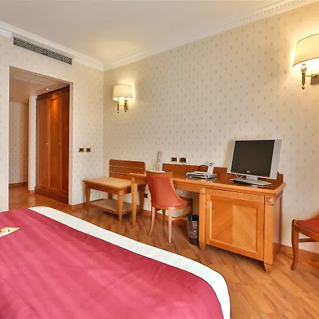 Western 4*